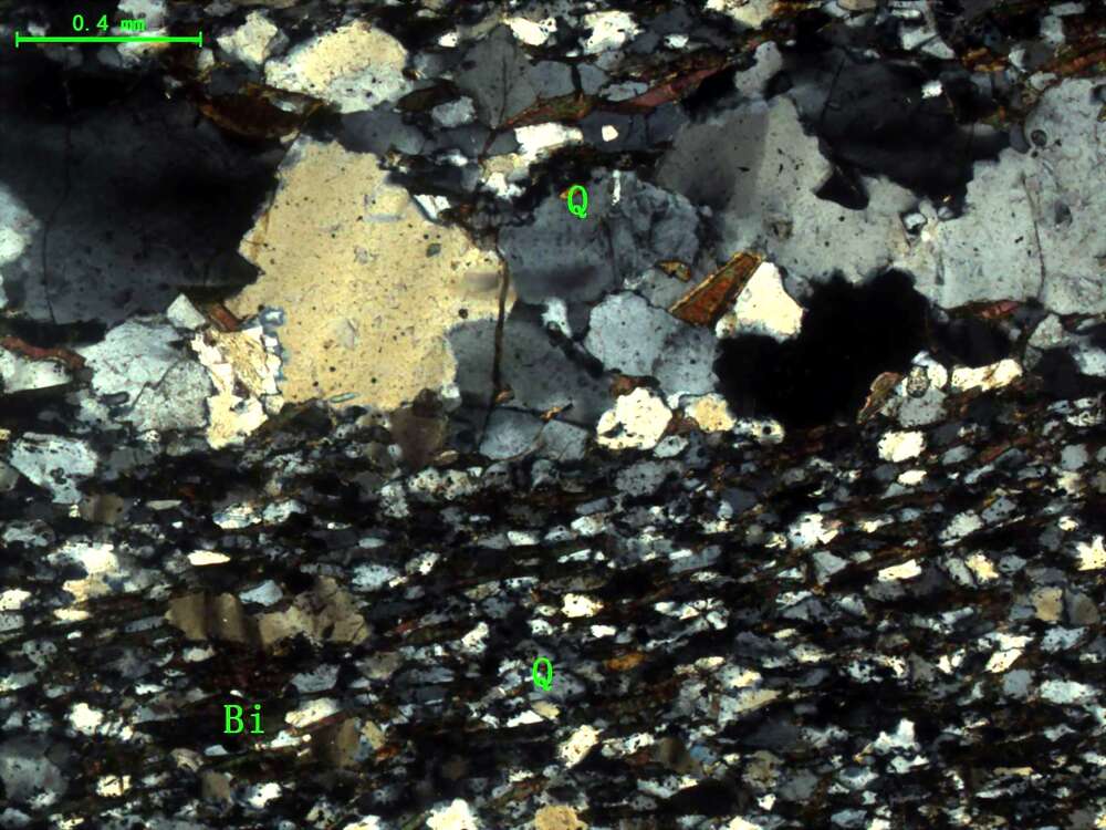 （变质细粒石英砂岩）含石榴石黑云母石英片岩