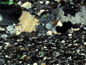 （变质细粒石英砂岩）含石榴石黑云母石英片岩