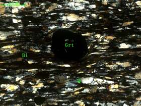 含石榴石黑云母石英片岩