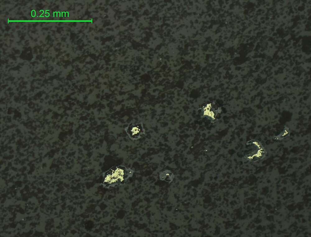 褐铁矿化黄铁矿