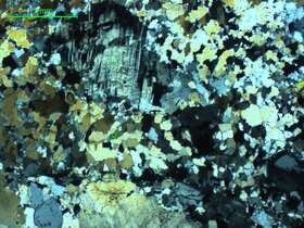 碎裂化斜长伟晶岩  