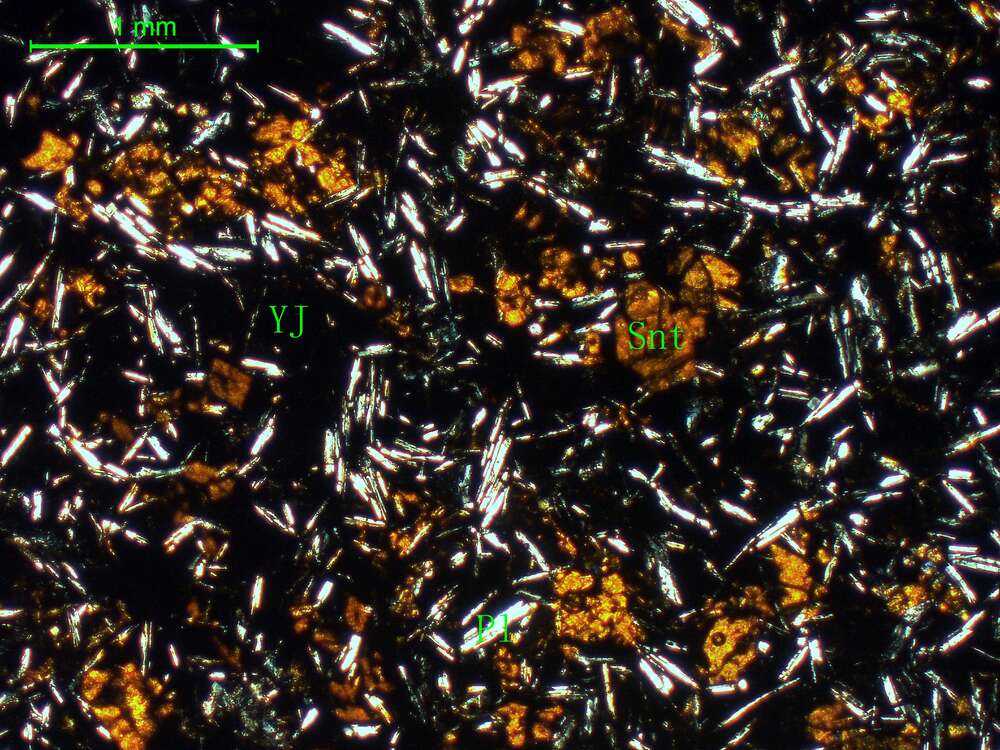 皂石化橄榄玄武岩