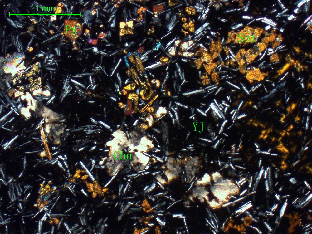 皂石化橄榄玄武岩