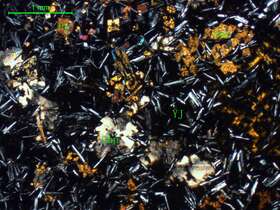 皂石化橄榄玄武岩