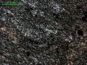 含透辉石黑云母角岩                                                