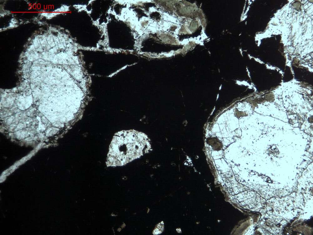 杏仁状玻基玄武岩