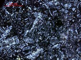 深灰色中细粒玄武岩