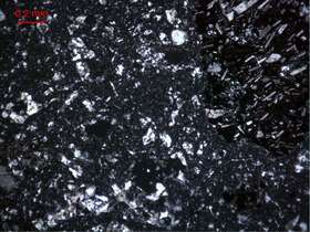 浅红色杏仁状火山角砾晶屑凝灰岩