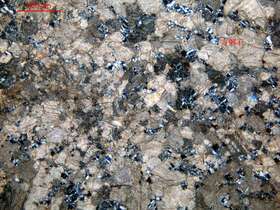 含透闪石大理岩