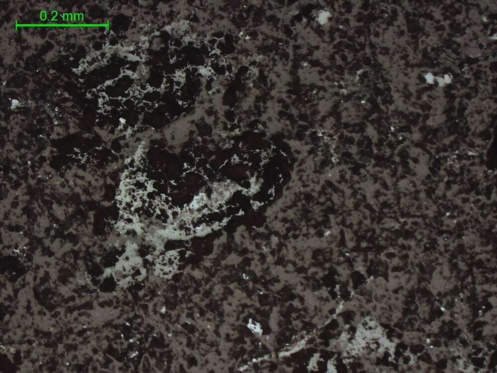 褐铁矿、铁锰质、板钛矿等