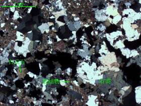 白云石化石英岩