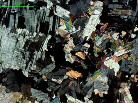 锂云母花岗伟晶岩